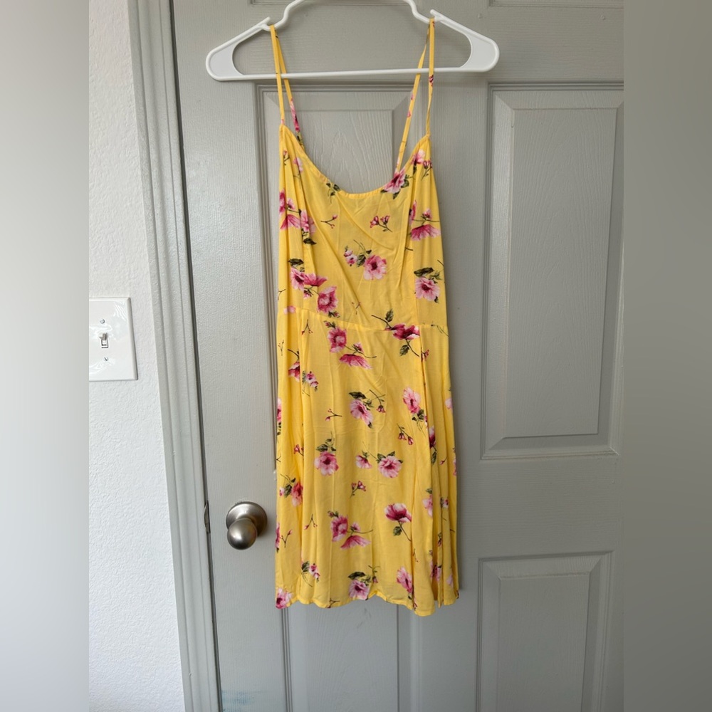 Forever 21 Floral Dress size Medium